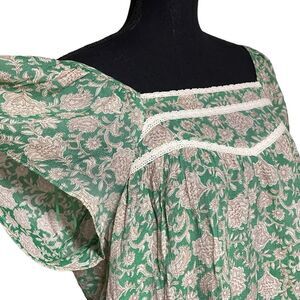 Perch by Blu Pepper Green and Cream Floral Top N0454